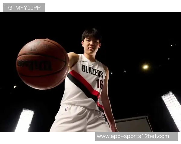 混音主帅称赞杨瀚森进攻表现出色总能创造良机助队伍取胜