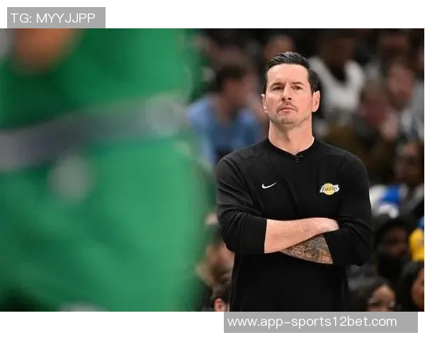 下半场防守失控雷迪克坦言无法阻止对手冲击油漆区